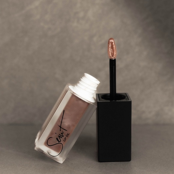 Salted Caramel Lip Oil - Picture 2 of 4